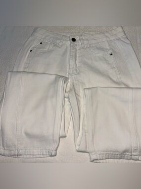 Women’s White High-Rise  pants